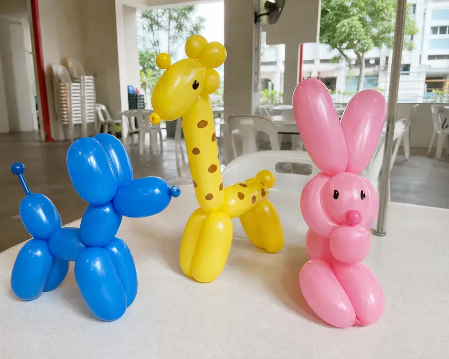 Bears balloon design in a Singapore event setting